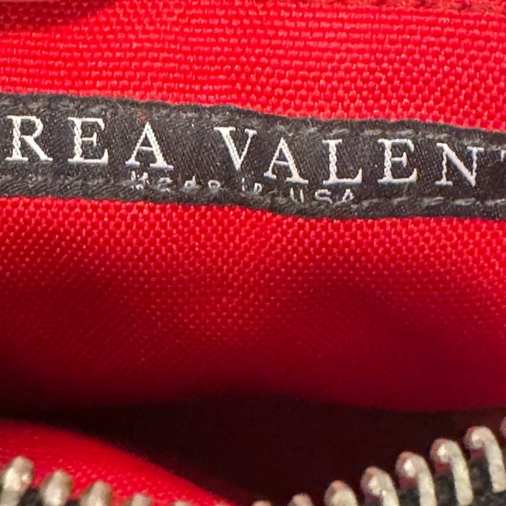 Andrea Valentini - bubble clutch - made in the US - Picture 5 of 5